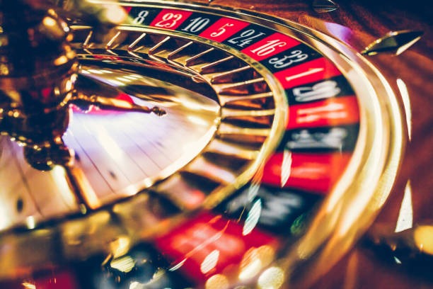 obcbet mobile deposit screen showing DANA, OVO, GoPay, and QRIS payment methods for Domino QQ